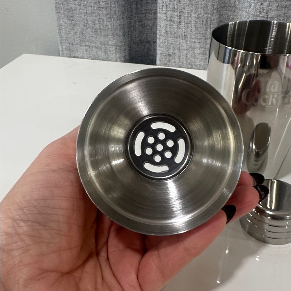 Premium ketel one Silver Vodka Cocktail Shaker. Brand new - Picture 5 of 7